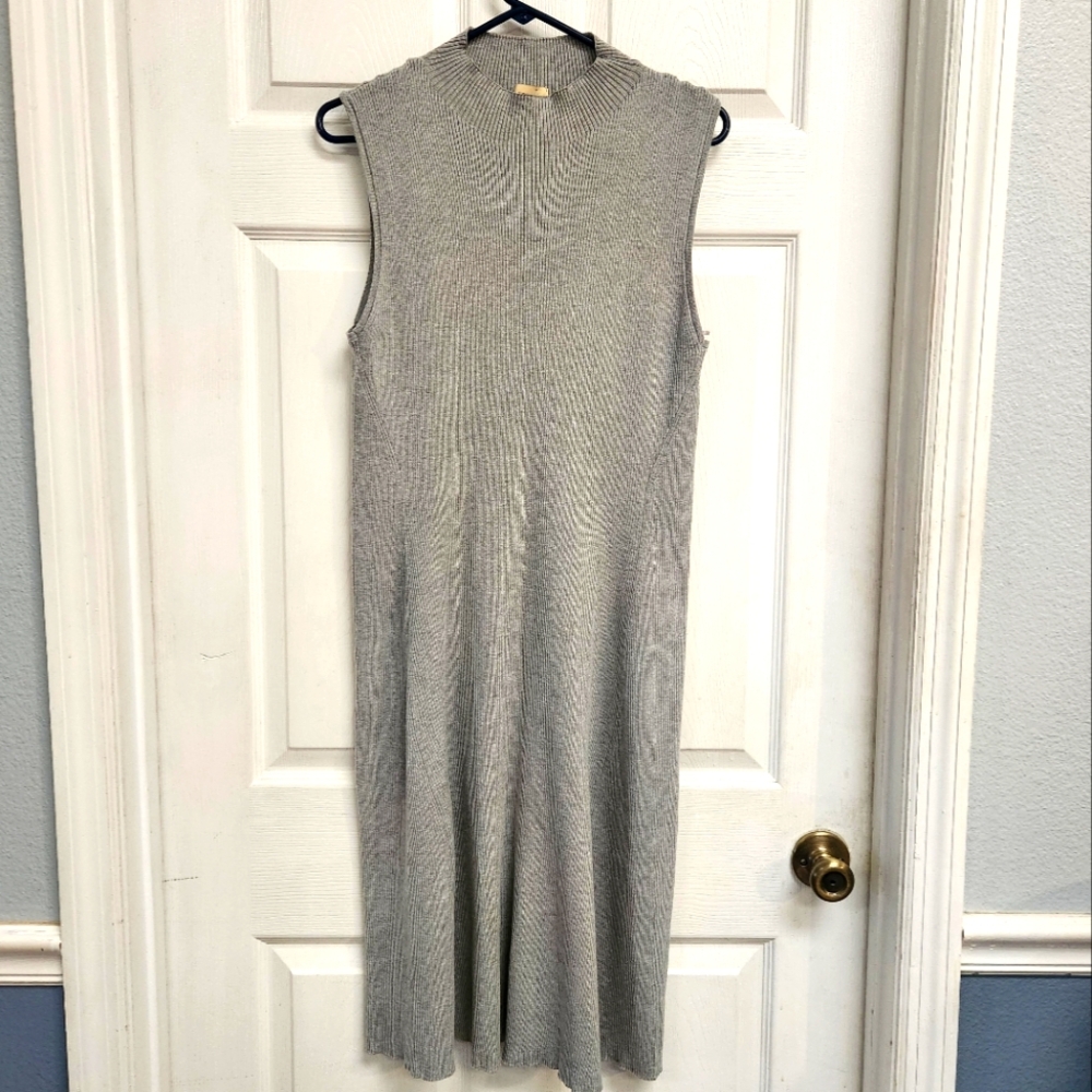Elie Tahari Sleeveless Bodycon Gray Knit Dress